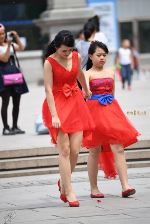红裙外拍写真